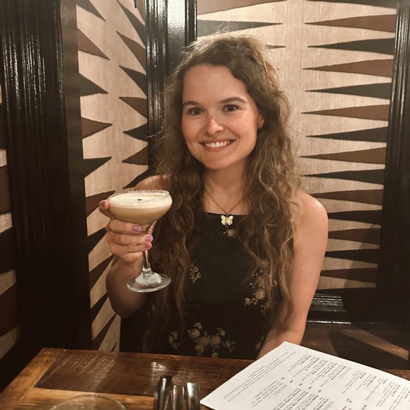 👚 Meet your posher! 👗 - Picture 4 of 9